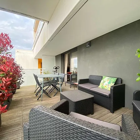 Le Reve, Grand - Commerces A Proximite - Centre - Lb740-008